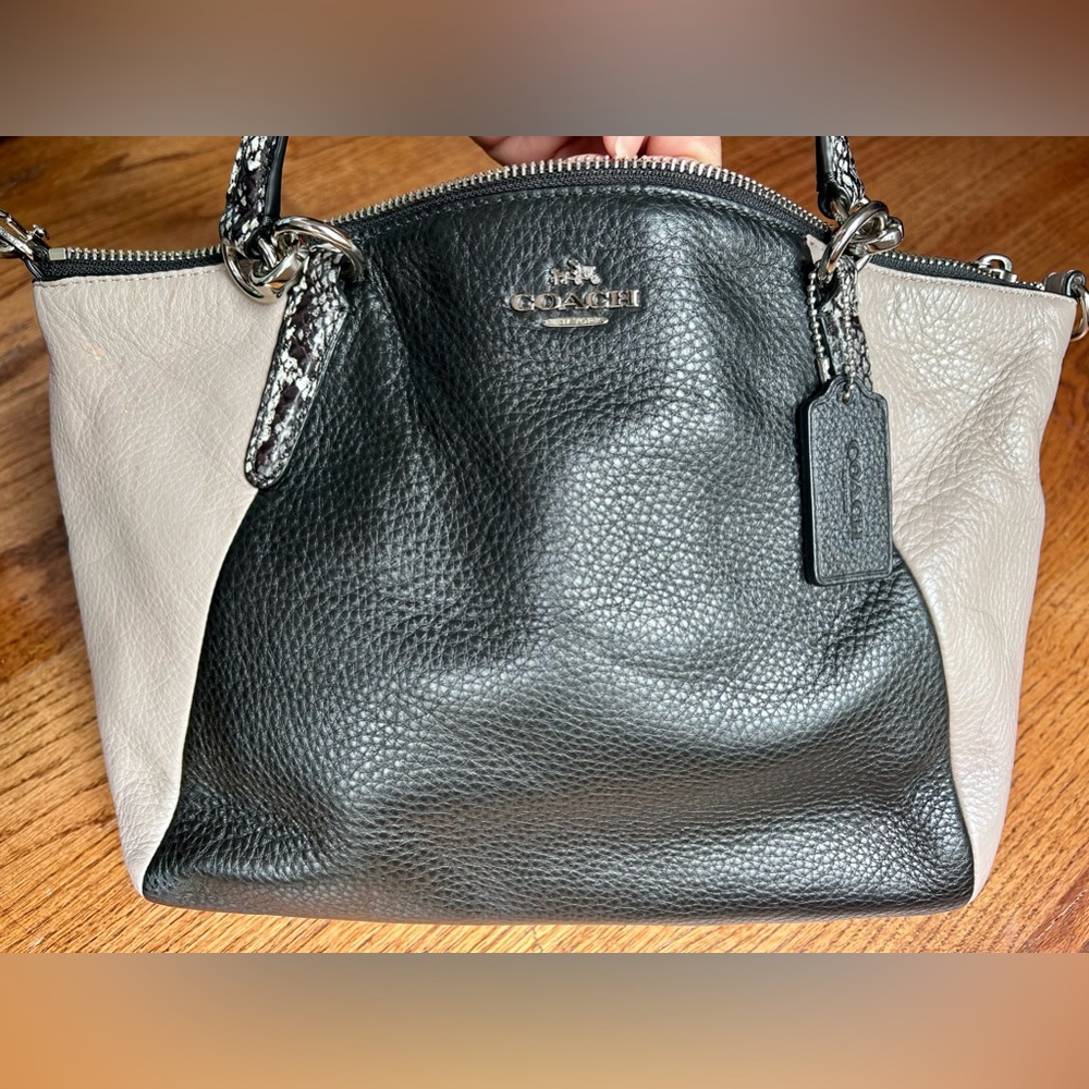 COACH Women's Black Beige Pebbled Satchel Top Handle Bag w/Detachable Strap - Picture 2 of 6